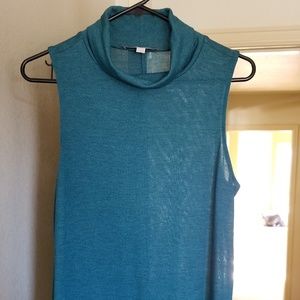 Sleeveless, Mock Neck Tunic EUC